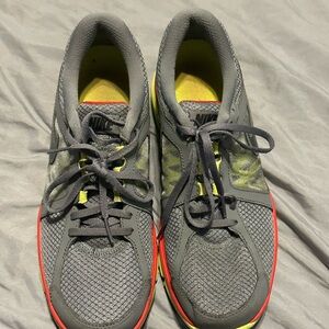 Nike Dual Fusion Gray and Yellow Sneakers with Red Trim